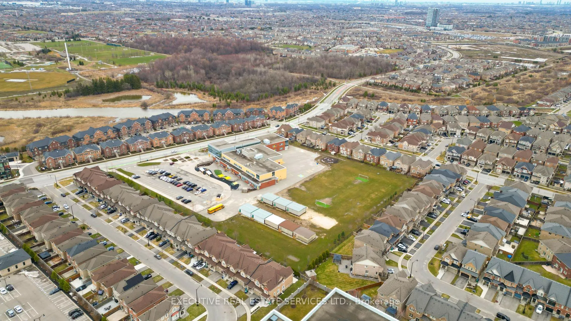 Photo 46 of 72 Melmar Street, Brampton, Northwest Sandalwood Parkway — HOMEH
