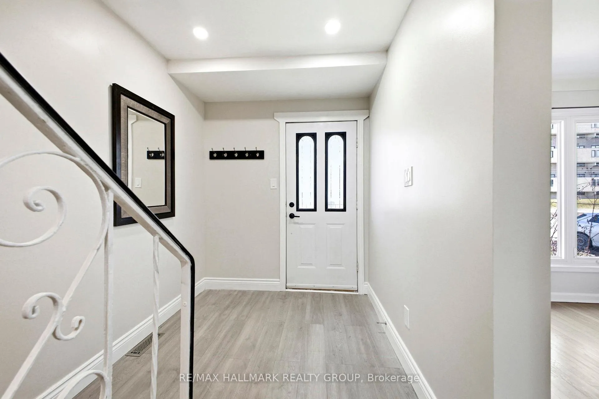 Photo 4 of 1763 Baseline Road, Ottawa, Bel Air Heights — HOMEH