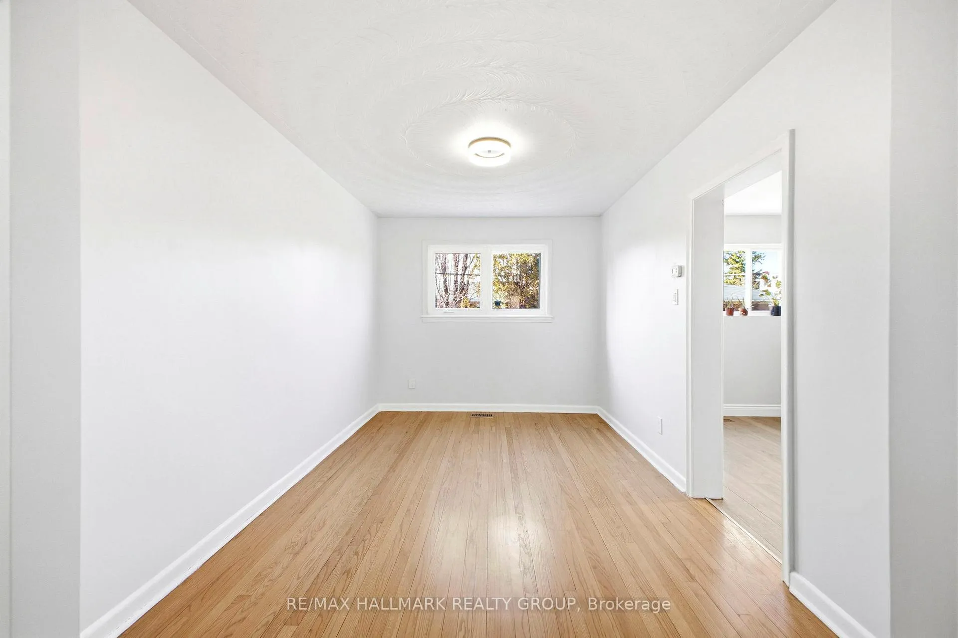 Photo 9 of 1763 Baseline Road, Ottawa, Bel Air Heights — HOMEH