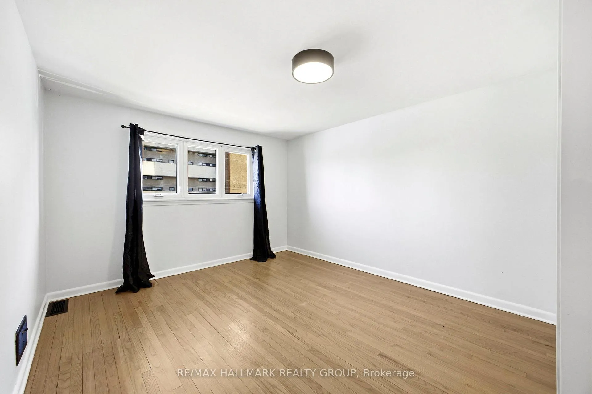 Photo 21 of 1763 Baseline Road, Ottawa, Bel Air Heights — HOMEH