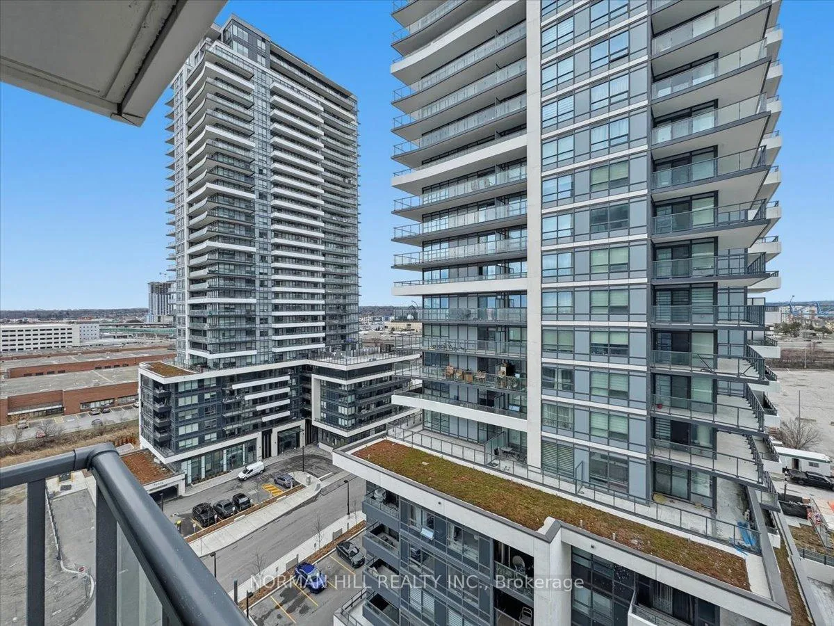 Photo 12 of Unit 1106, 1480 Bayly Street, Pickering, Bay Ridges — HOMEH