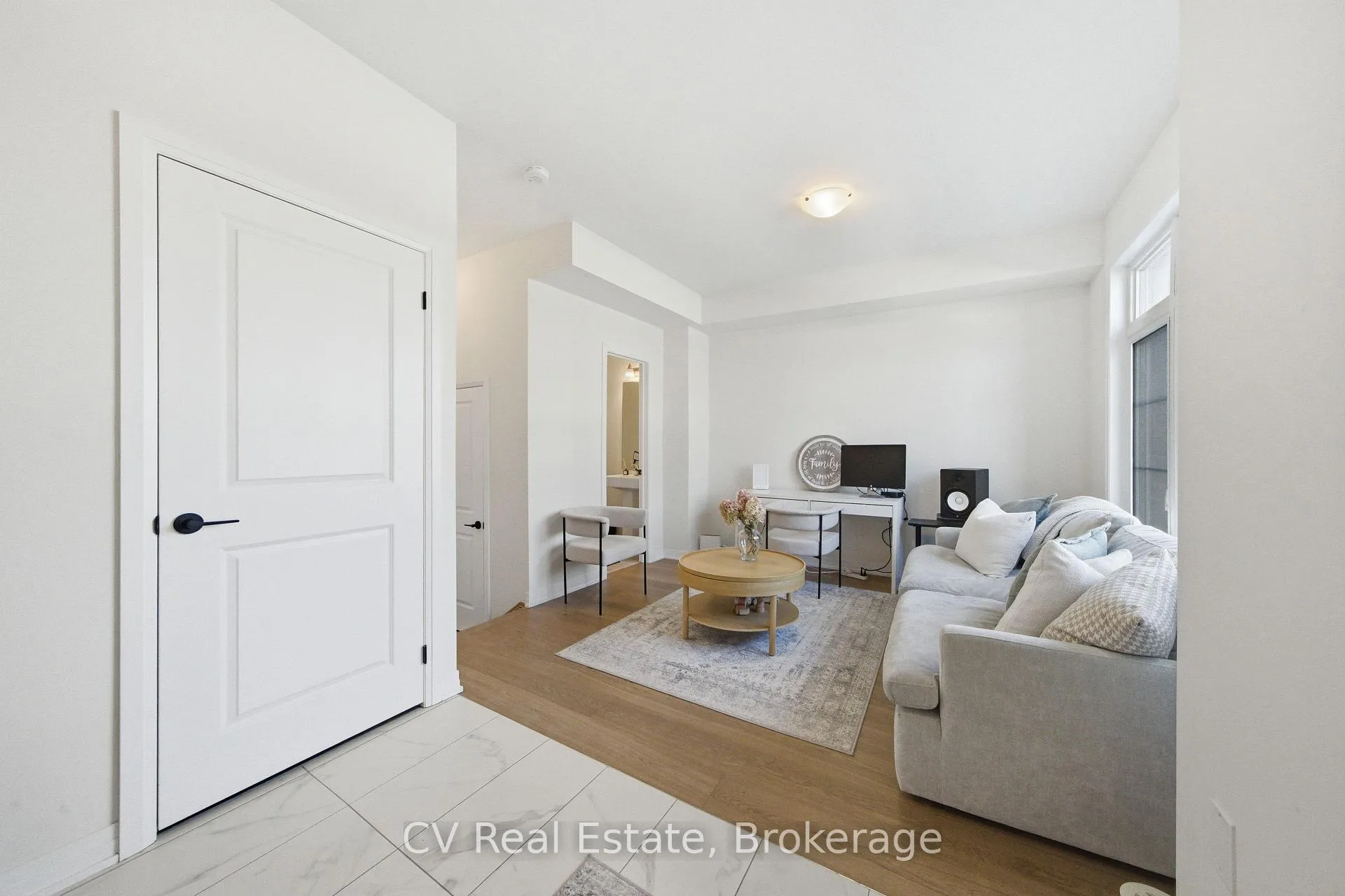 Photo 5 of 40 De La Roche Drive, Vaughan, Vellore Village — HOMEH