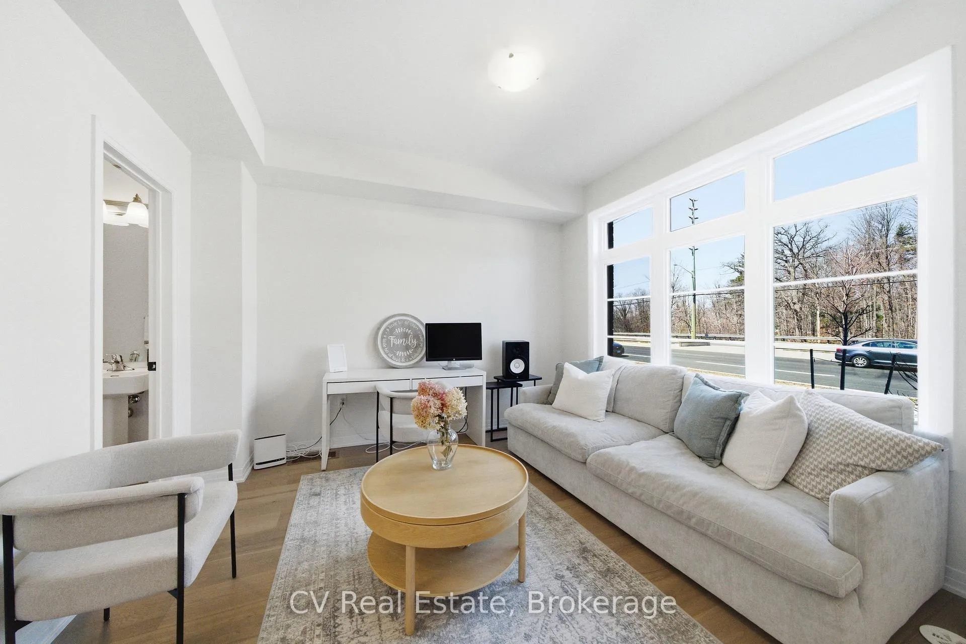 Photo 6 of 40 De La Roche Drive, Vaughan, Vellore Village — HOMEH