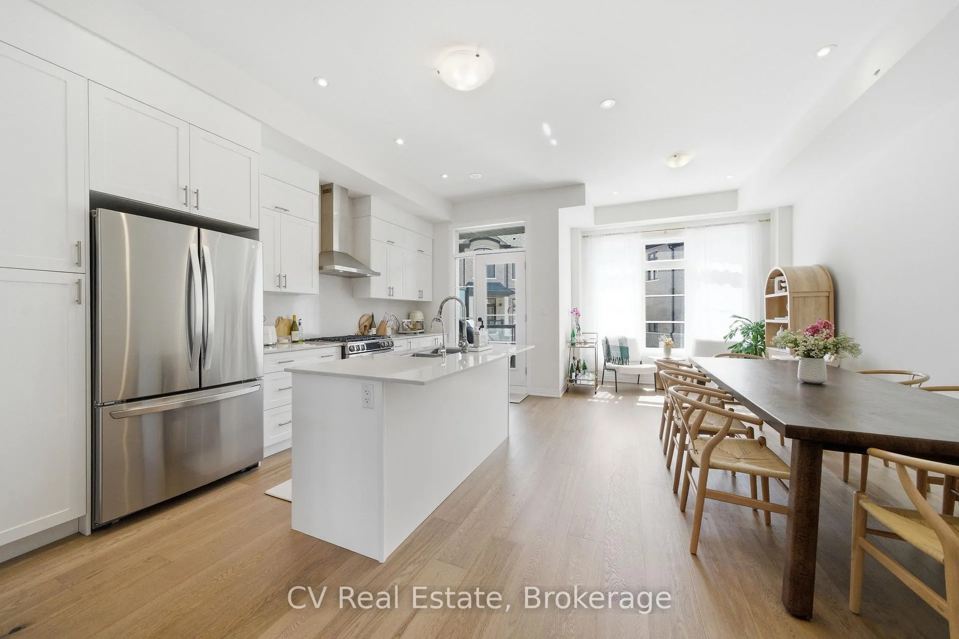 Photo 9 of 40 De La Roche Drive, Vaughan, Vellore Village — HOMEH