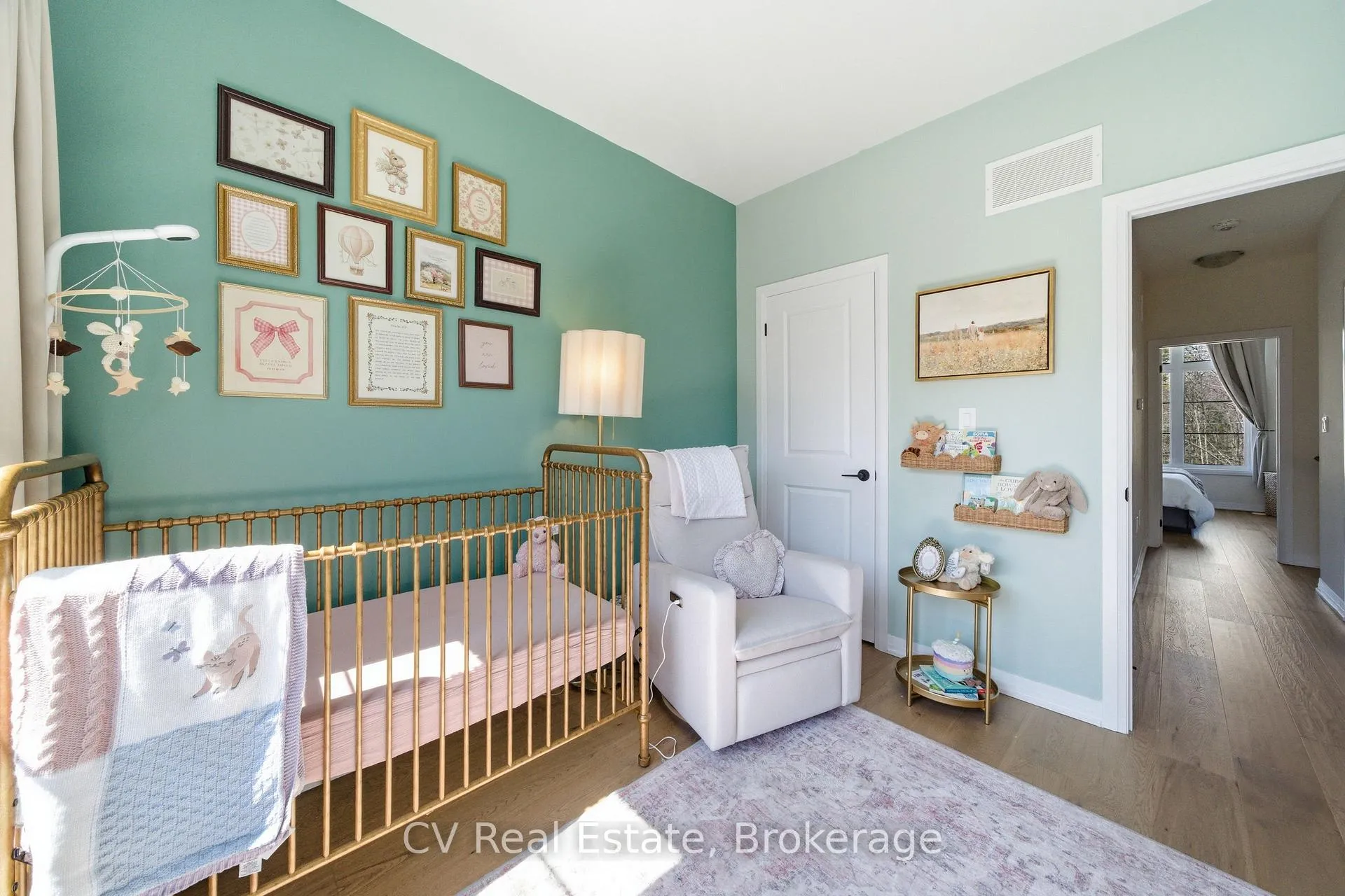Photo 27 of 40 De La Roche Drive, Vaughan, Vellore Village — HOMEH