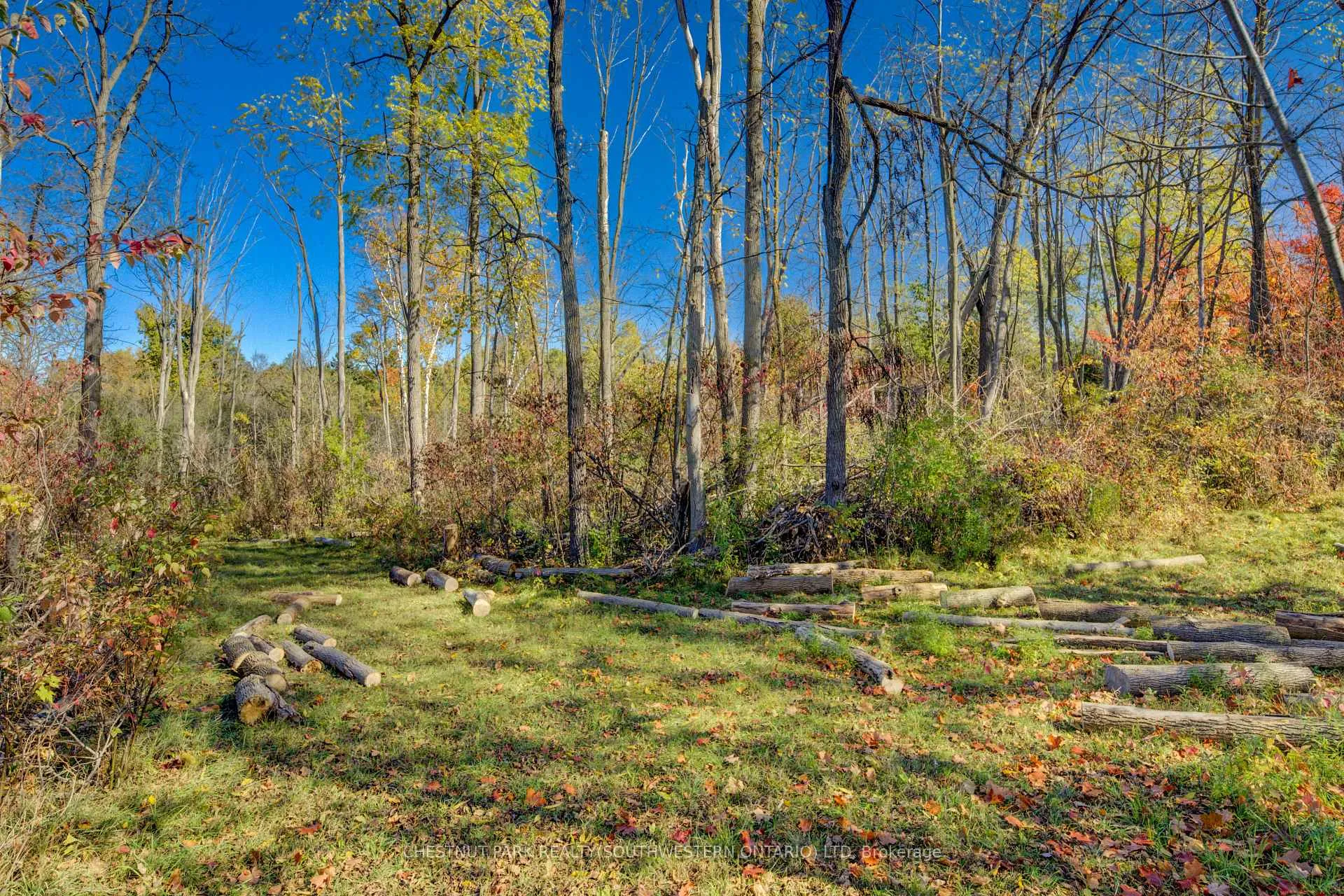 Photo 9 of 705 Eramosa Road, Guelph, St. George's — HOMEH