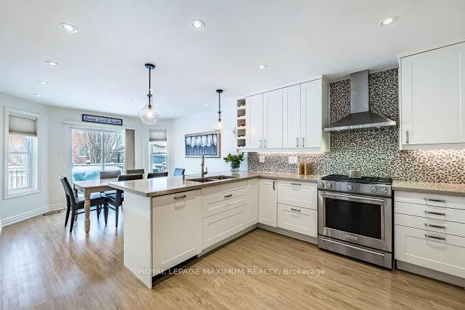 Photo 4 of 57 Royalton Drive, Caledon, Bolton East — HOMEH