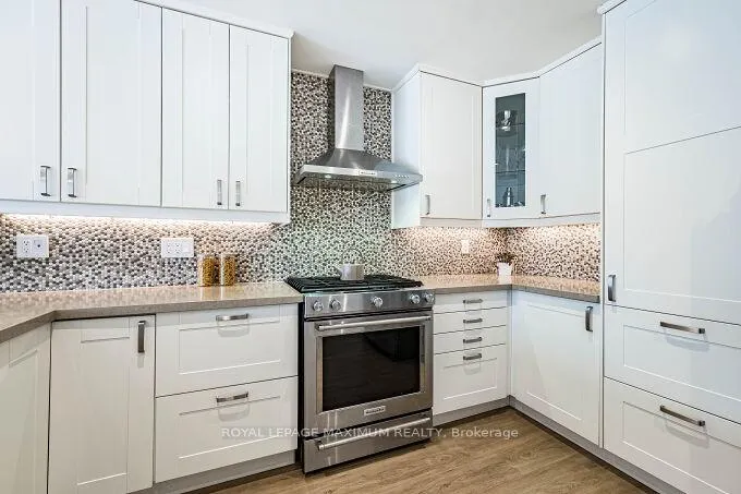Photo 5 of 57 Royalton Drive, Caledon, Bolton East — HOMEH