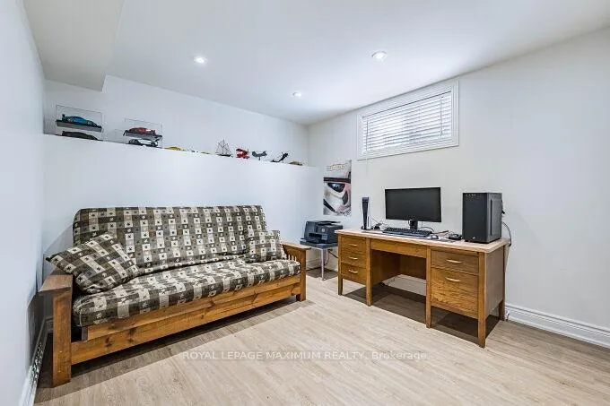Photo 12 of 57 Royalton Drive, Caledon, Bolton East — HOMEH
