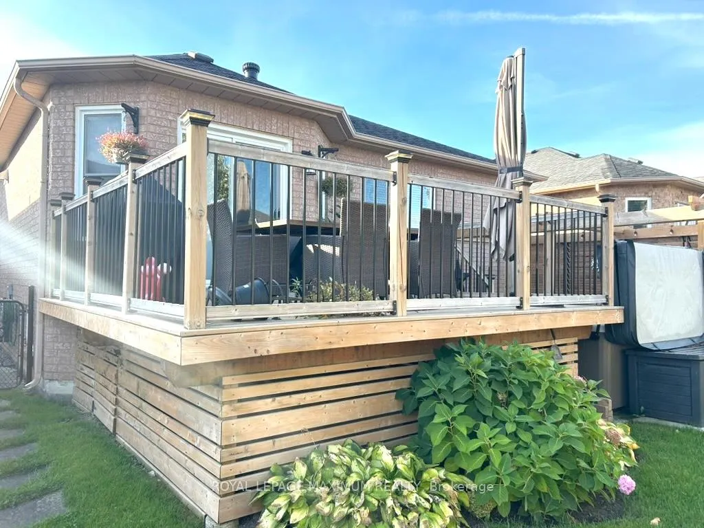 Photo 19 of 57 Royalton Drive, Caledon, Bolton East — HOMEH