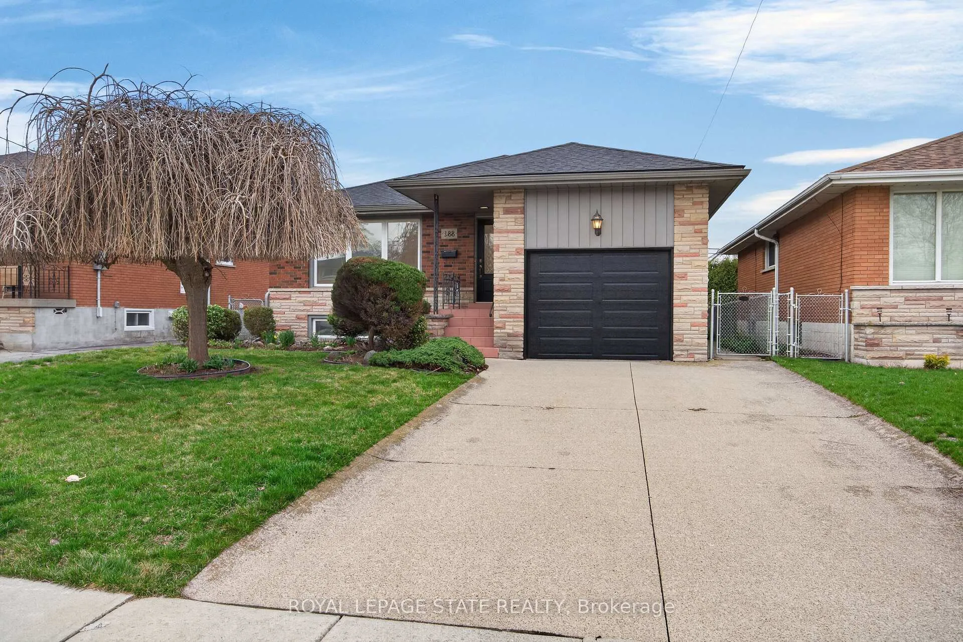 Front of 188 Tuxedo Avenue S