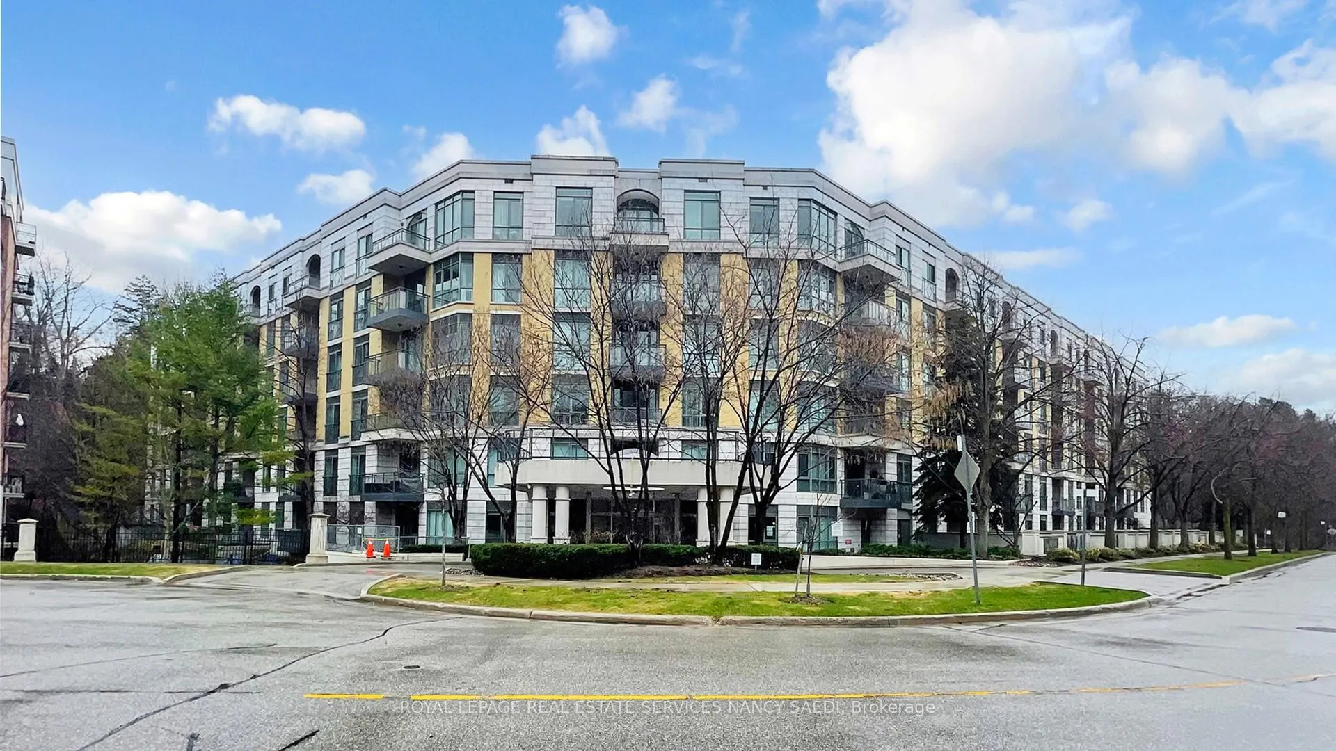 Photo 3 of Unit 603, 11 William Carson Crescent, North York, St. Andrew-Windfields — HOMEH