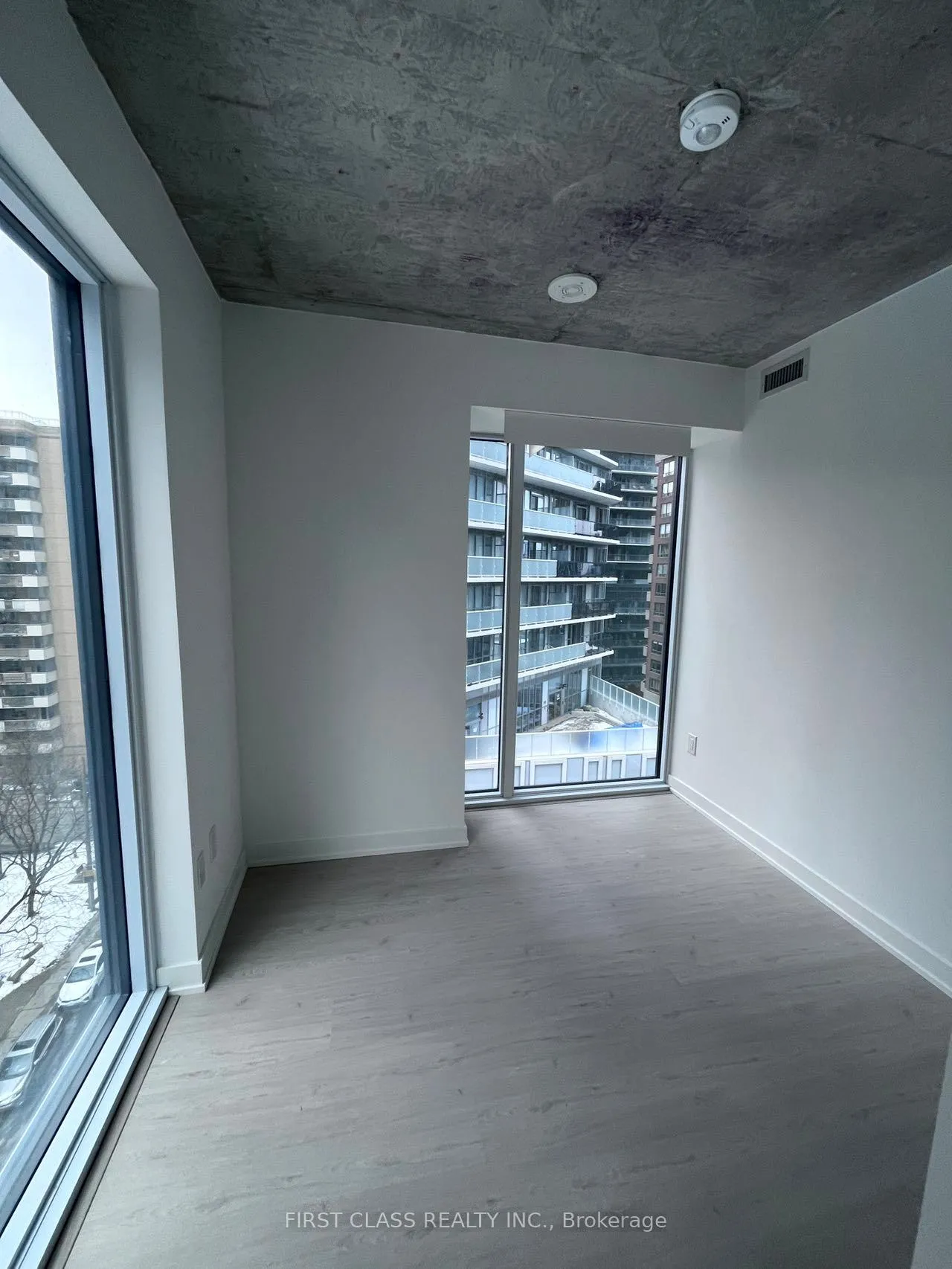 Photo 6 of Unit 806B, 65 Mutual Street, Toronto, Church-Yonge Corridor — HOMEH