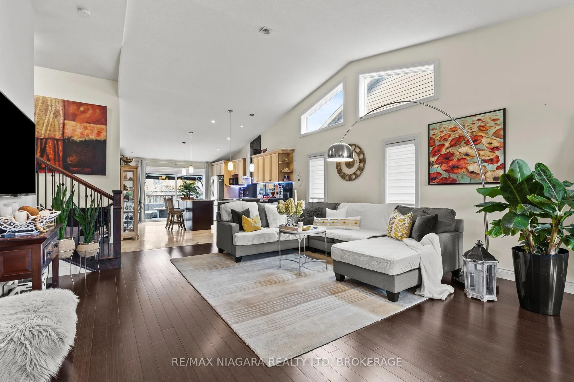 Photo 9 of 9147 Hendershot Boulevard, Niagara Falls, Forestview — HOMEH
