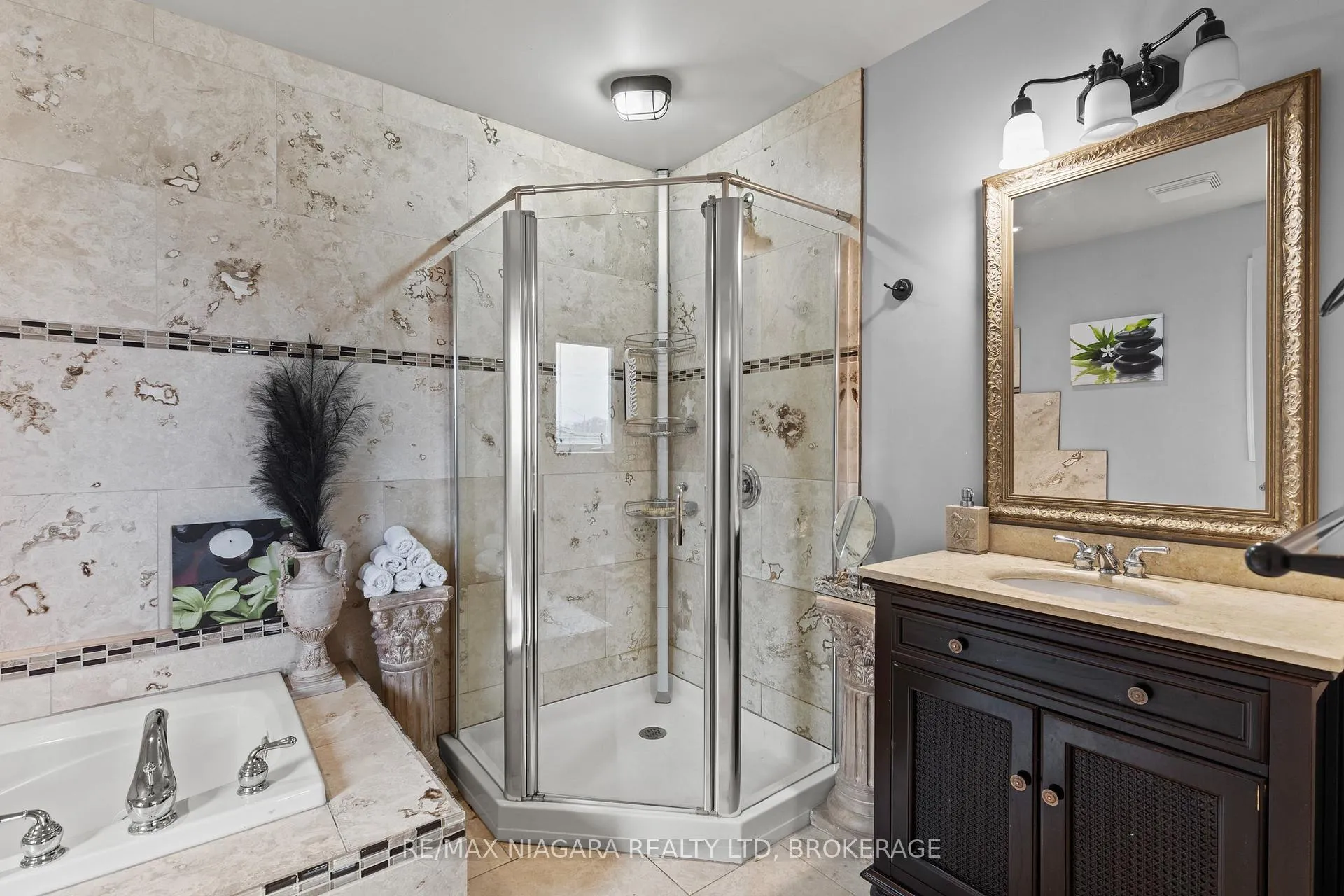 Photo 16 of 9147 Hendershot Boulevard, Niagara Falls, Forestview — HOMEH