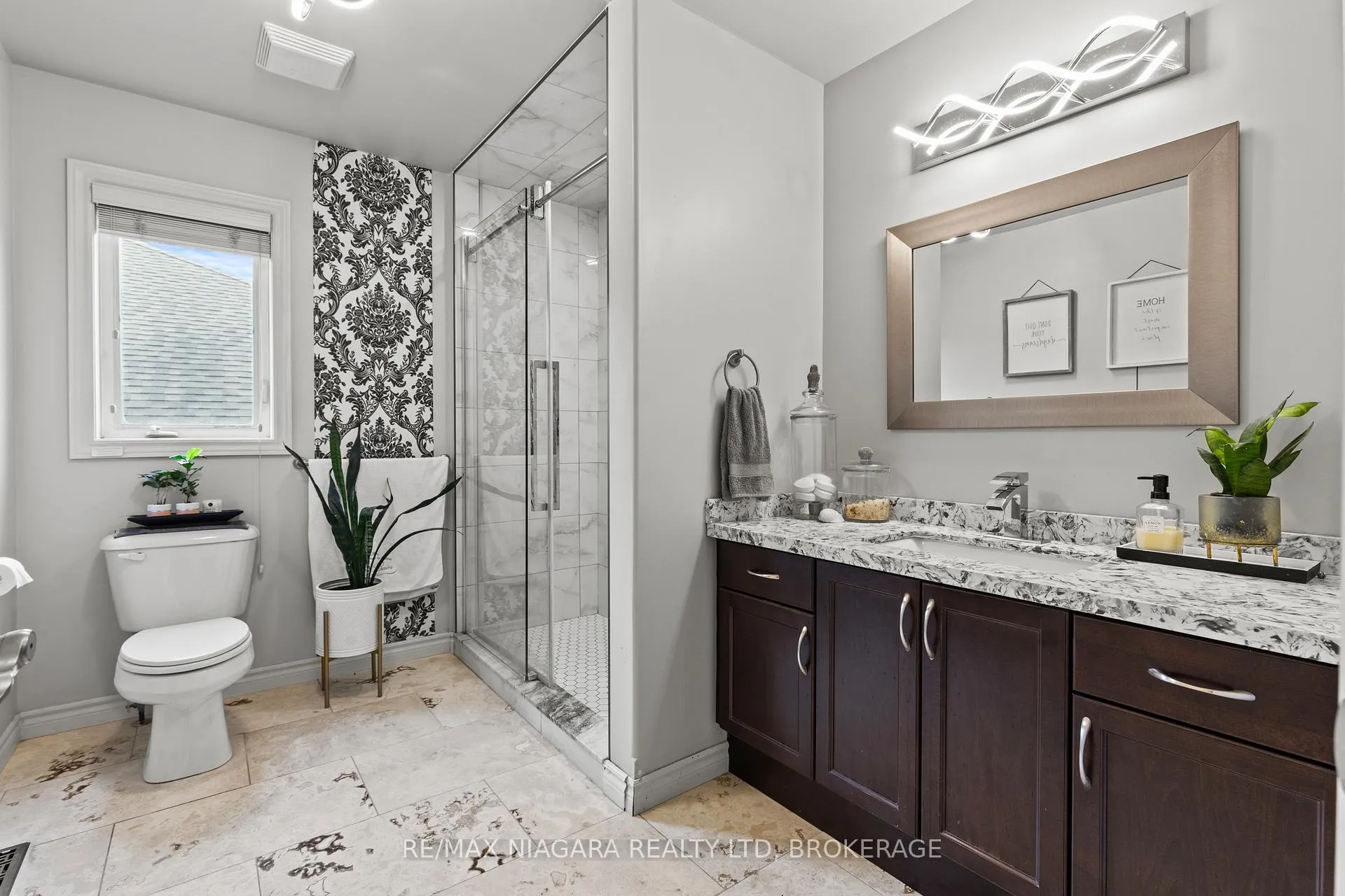 Photo 20 of 9147 Hendershot Boulevard, Niagara Falls, Forestview — HOMEH