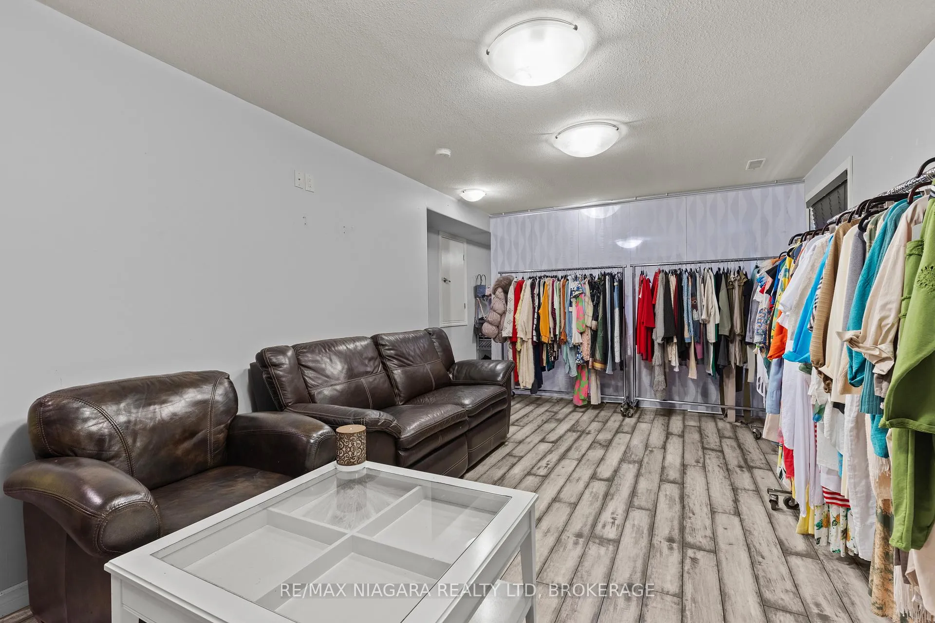 Photo 28 of 9147 Hendershot Boulevard, Niagara Falls, Forestview — HOMEH