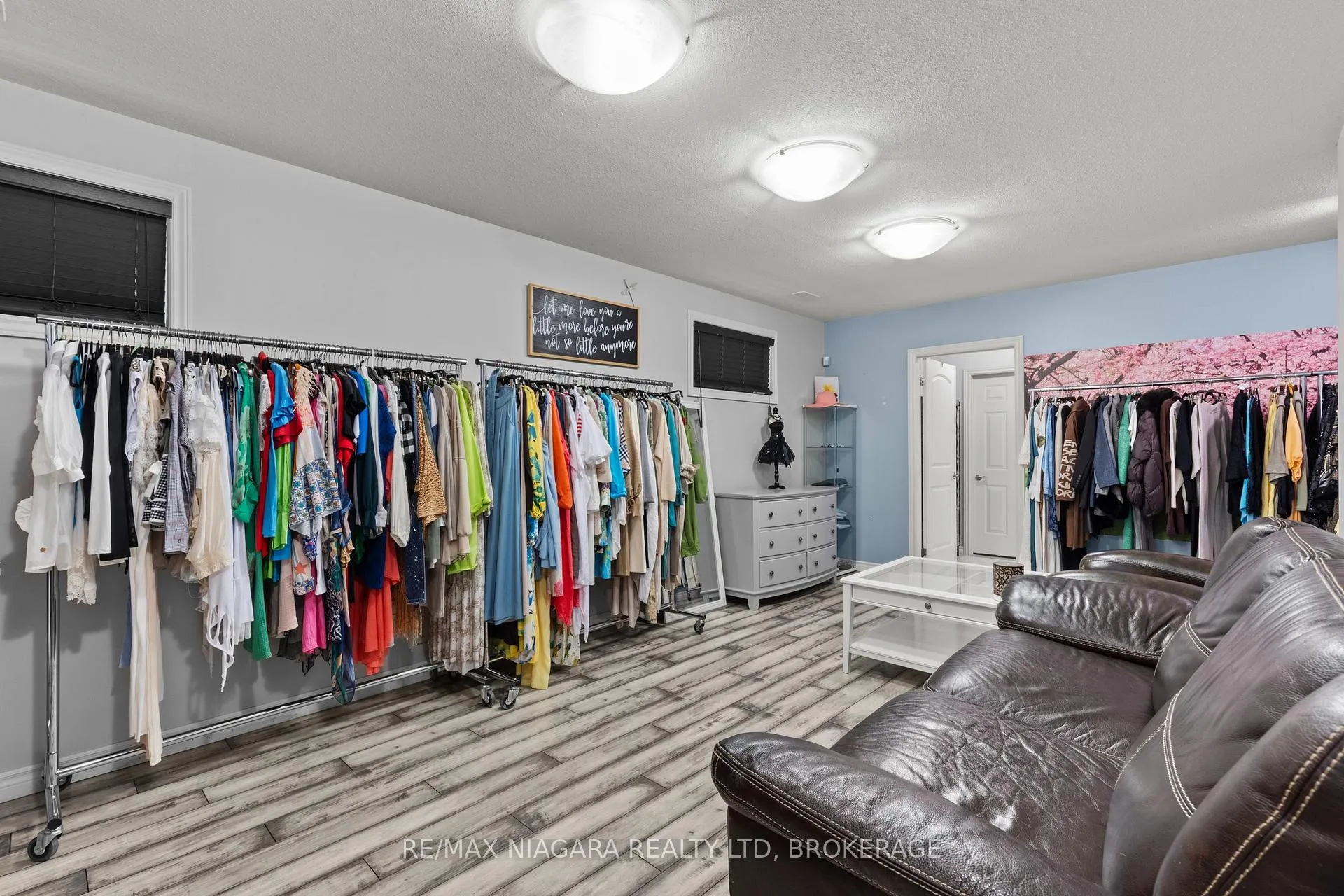 Photo 29 of 9147 Hendershot Boulevard, Niagara Falls, Forestview — HOMEH