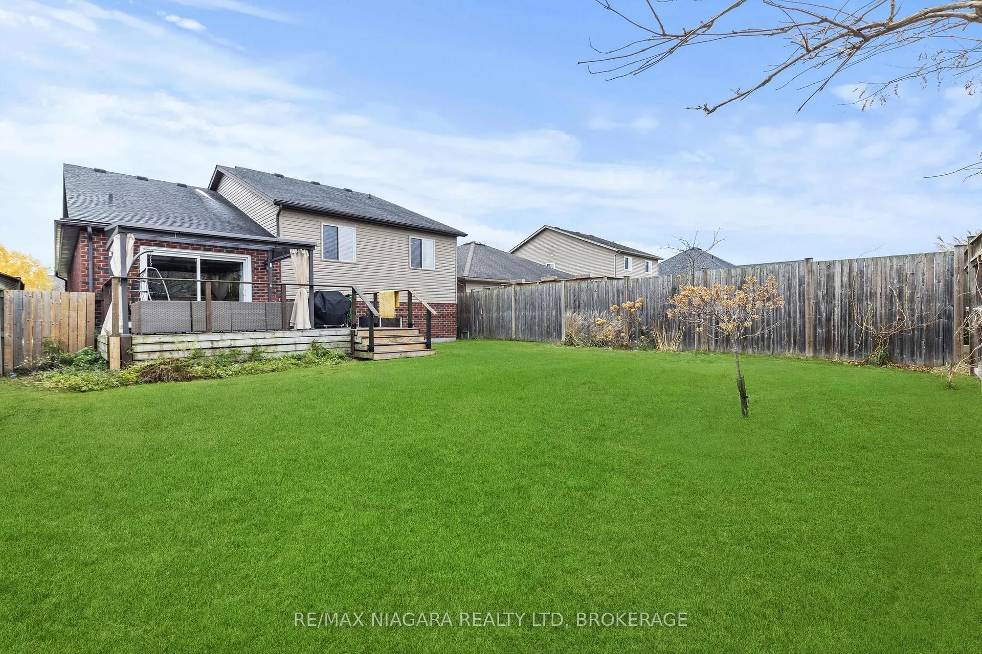 Photo 33 of 9147 Hendershot Boulevard, Niagara Falls, Forestview — HOMEH