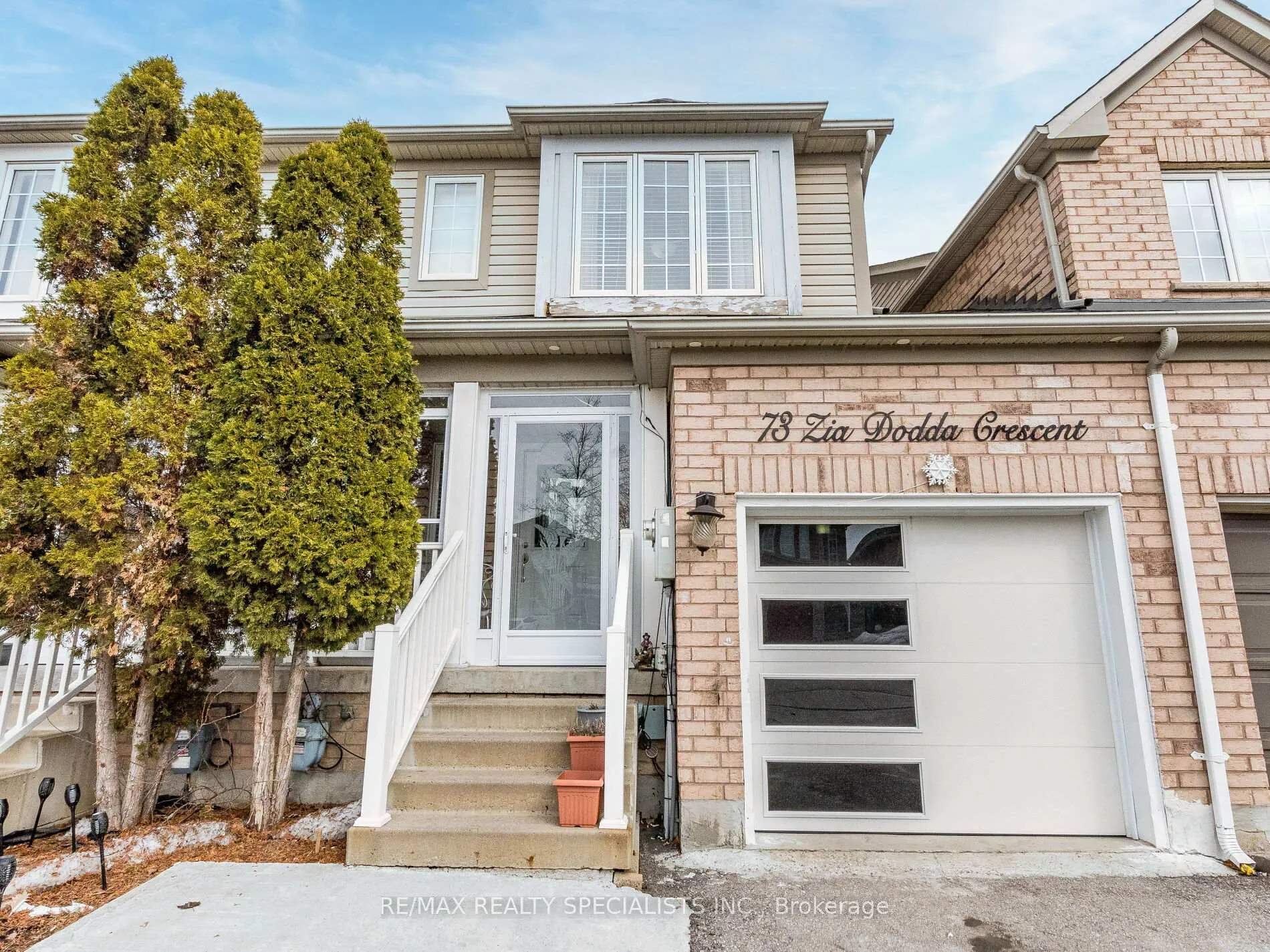 Photo 3 of 73 Zia Dodda Crescent, Brampton, Bram East — HOMEH