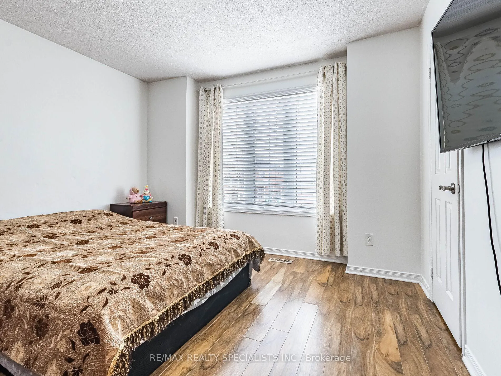 Photo 18 of 73 Zia Dodda Crescent, Brampton, Bram East — HOMEH