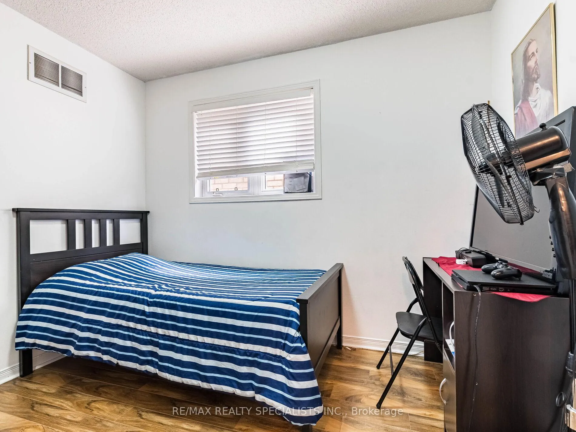 Photo 19 of 73 Zia Dodda Crescent, Brampton, Bram East — HOMEH