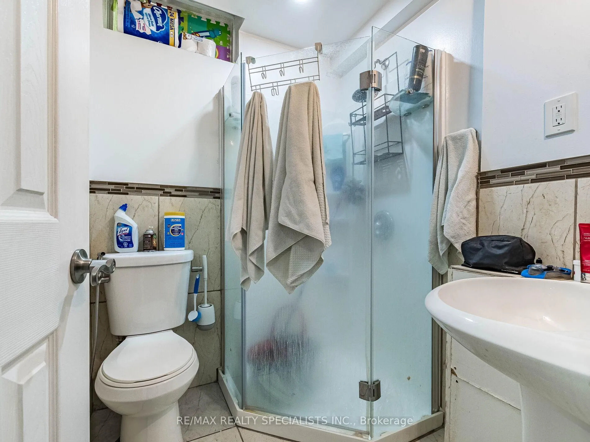 Photo 32 of 73 Zia Dodda Crescent, Brampton, Bram East — HOMEH