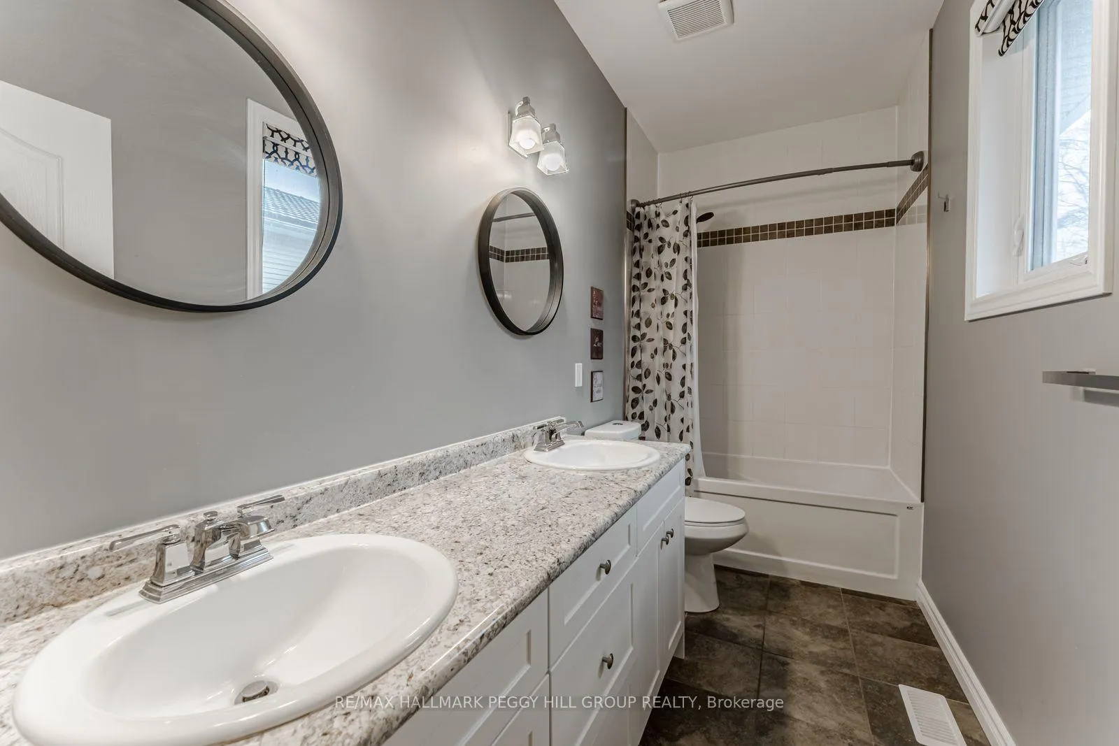 Photo 8 of 9 Northgate Road, Wasaga Beach — HOMEH