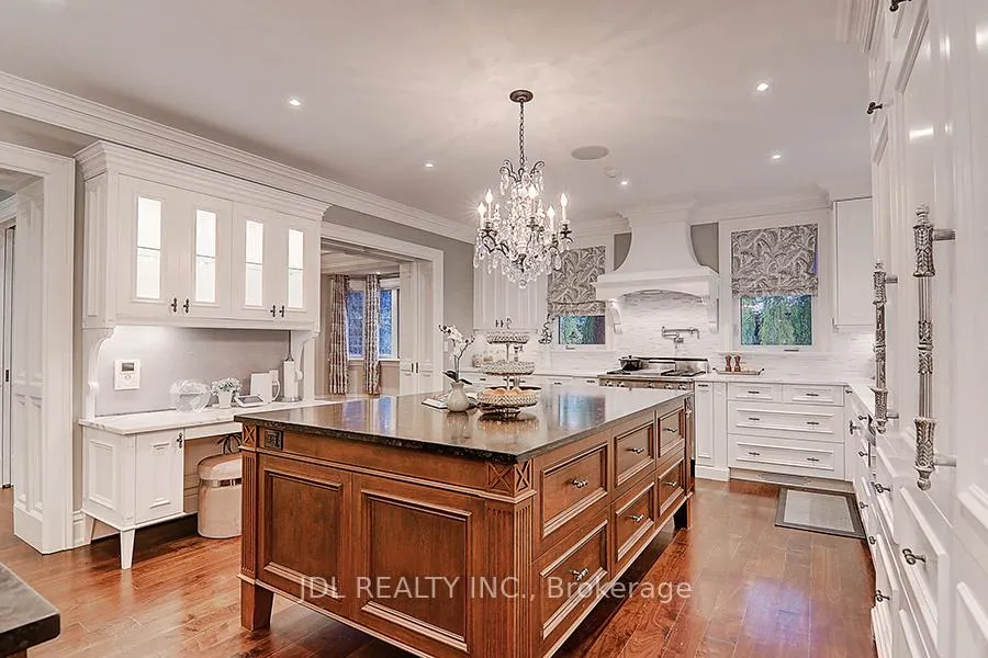 Photo 16 of 15 Castle Frank Crescent, Toronto, Rosedale-Moore Park — HOMEH