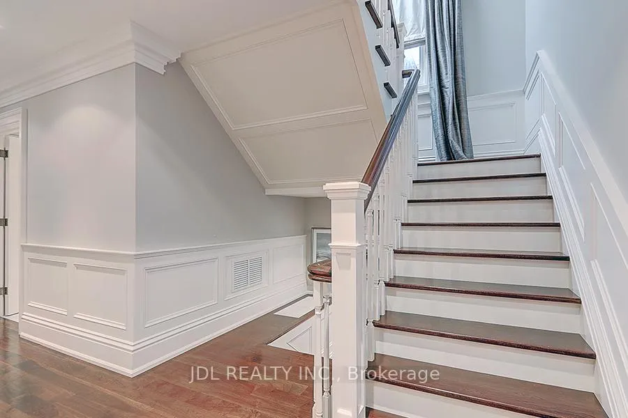 Photo 25 of 15 Castle Frank Crescent, Toronto, Rosedale-Moore Park — HOMEH