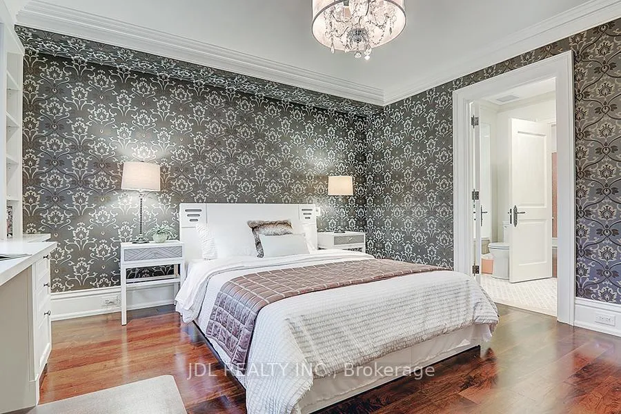 Photo 32 of 15 Castle Frank Crescent, Toronto, Rosedale-Moore Park — HOMEH
