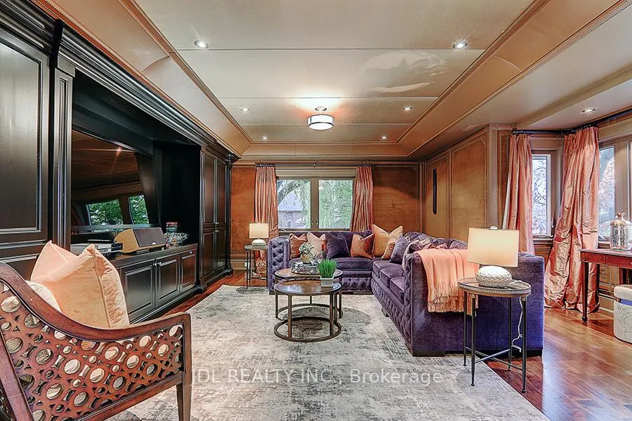Photo 35 of 15 Castle Frank Crescent, Toronto, Rosedale-Moore Park — HOMEH