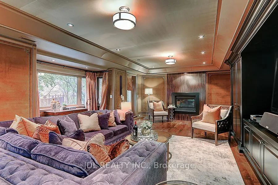 Photo 36 of 15 Castle Frank Crescent, Toronto, Rosedale-Moore Park — HOMEH