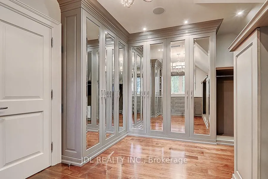 Photo 46 of 15 Castle Frank Crescent, Toronto, Rosedale-Moore Park — HOMEH