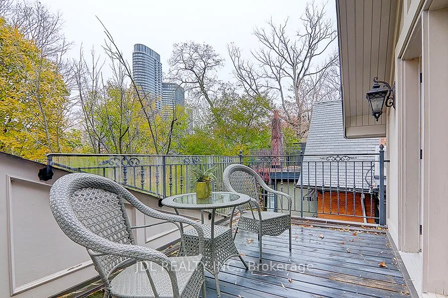 Photo 47 of 15 Castle Frank Crescent, Toronto, Rosedale-Moore Park — HOMEH