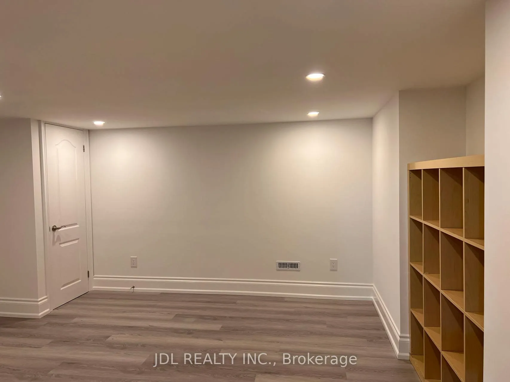 Photo 49 of 15 Castle Frank Crescent, Toronto, Rosedale-Moore Park — HOMEH