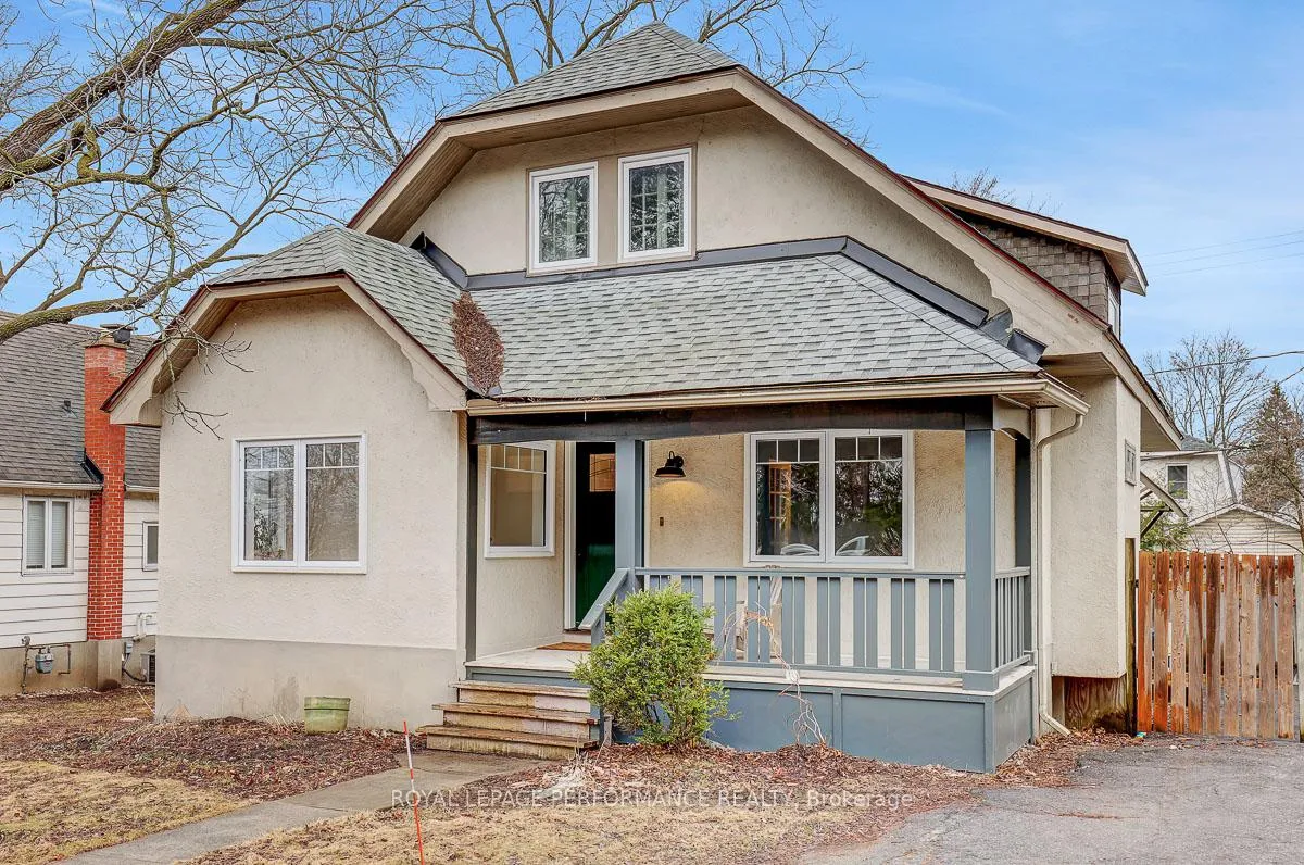 Photo 2 of 824 Fisher Avenue, Ottawa, Carlington — HOMEH