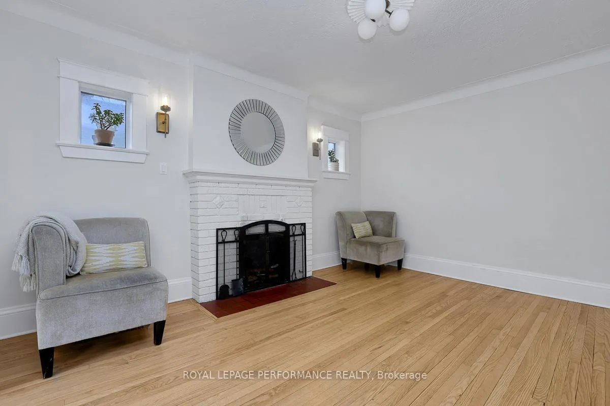 Photo 5 of 824 Fisher Avenue, Ottawa, Carlington — HOMEH