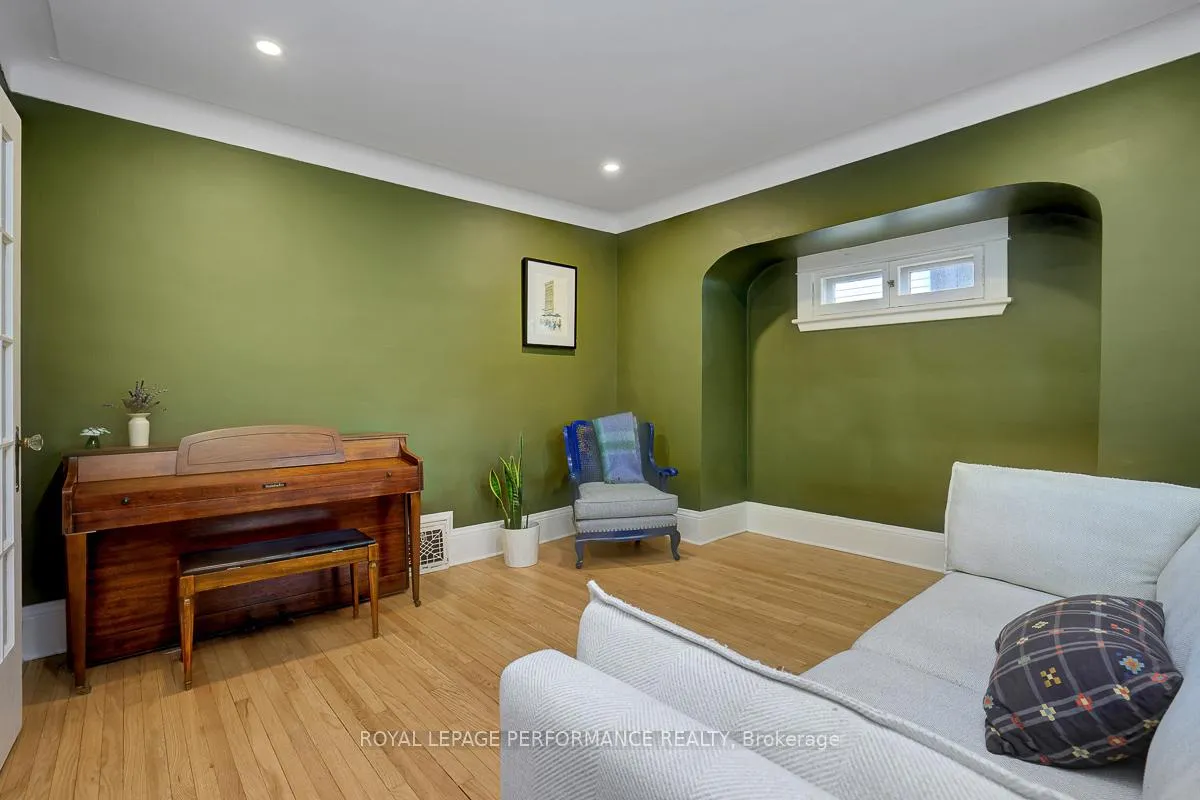 Photo 12 of 824 Fisher Avenue, Ottawa, Carlington — HOMEH