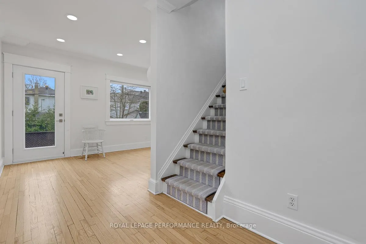 Photo 14 of 824 Fisher Avenue, Ottawa, Carlington — HOMEH