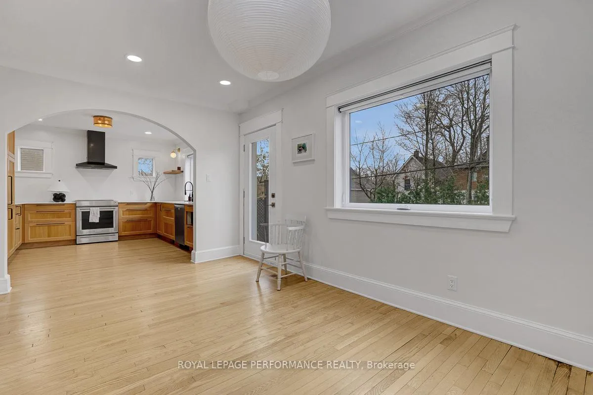 Photo 17 of 824 Fisher Avenue, Ottawa, Carlington — HOMEH