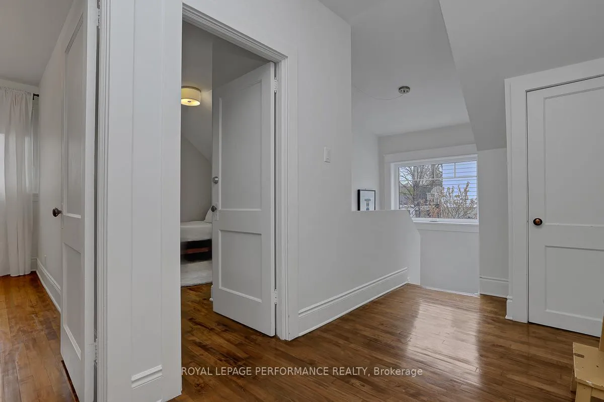 Photo 25 of 824 Fisher Avenue, Ottawa, Carlington — HOMEH