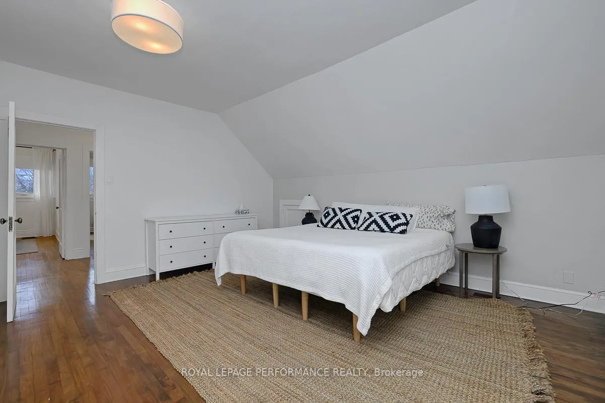 Photo 27 of 824 Fisher Avenue, Ottawa, Carlington — HOMEH