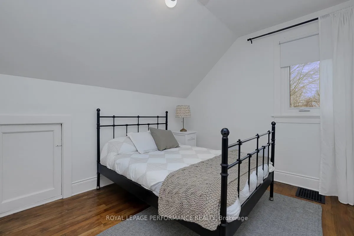 Photo 29 of 824 Fisher Avenue, Ottawa, Carlington — HOMEH