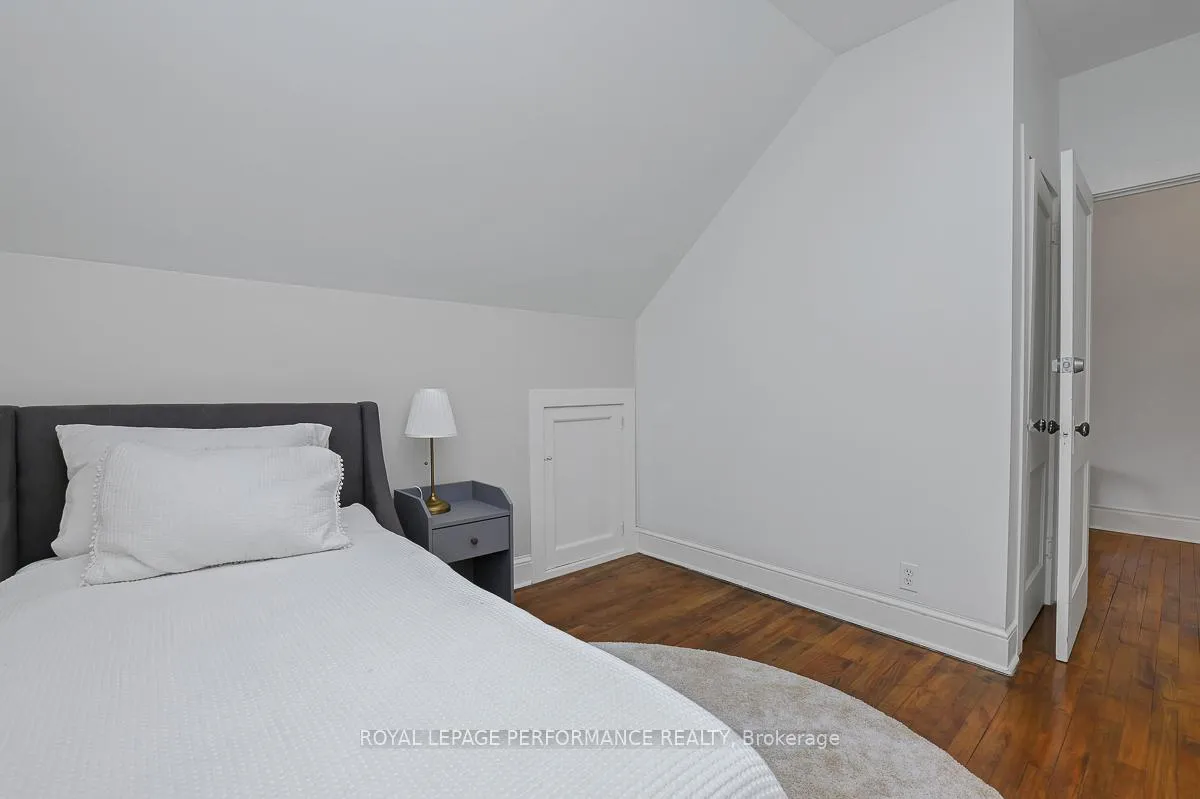 Photo 32 of 824 Fisher Avenue, Ottawa, Carlington — HOMEH