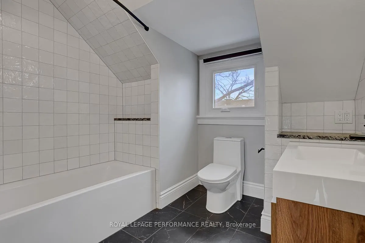 Photo 33 of 824 Fisher Avenue, Ottawa, Carlington — HOMEH