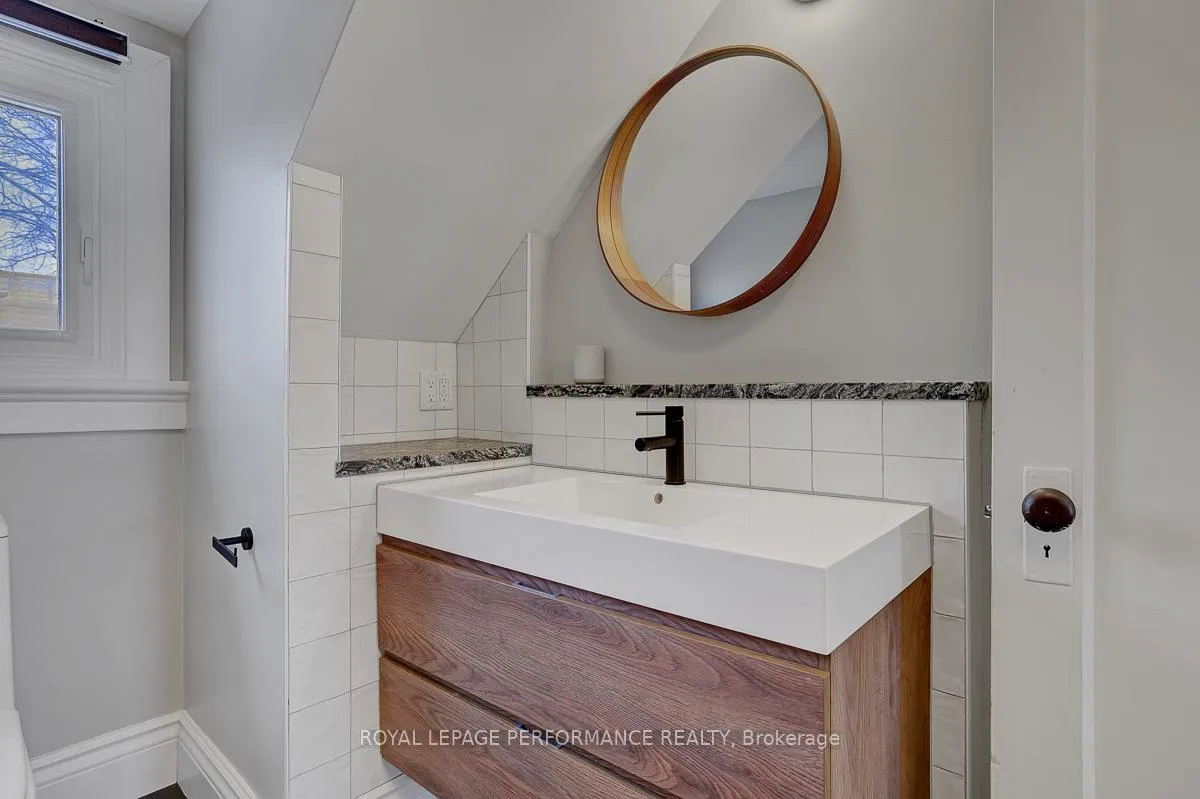 Photo 34 of 824 Fisher Avenue, Ottawa, Carlington — HOMEH
