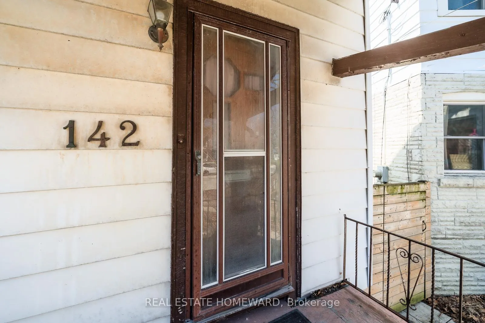 Photo 4 of 142 Audrey Avenue, Scarborough, Birchcliffe-Cliffside — HOMEH