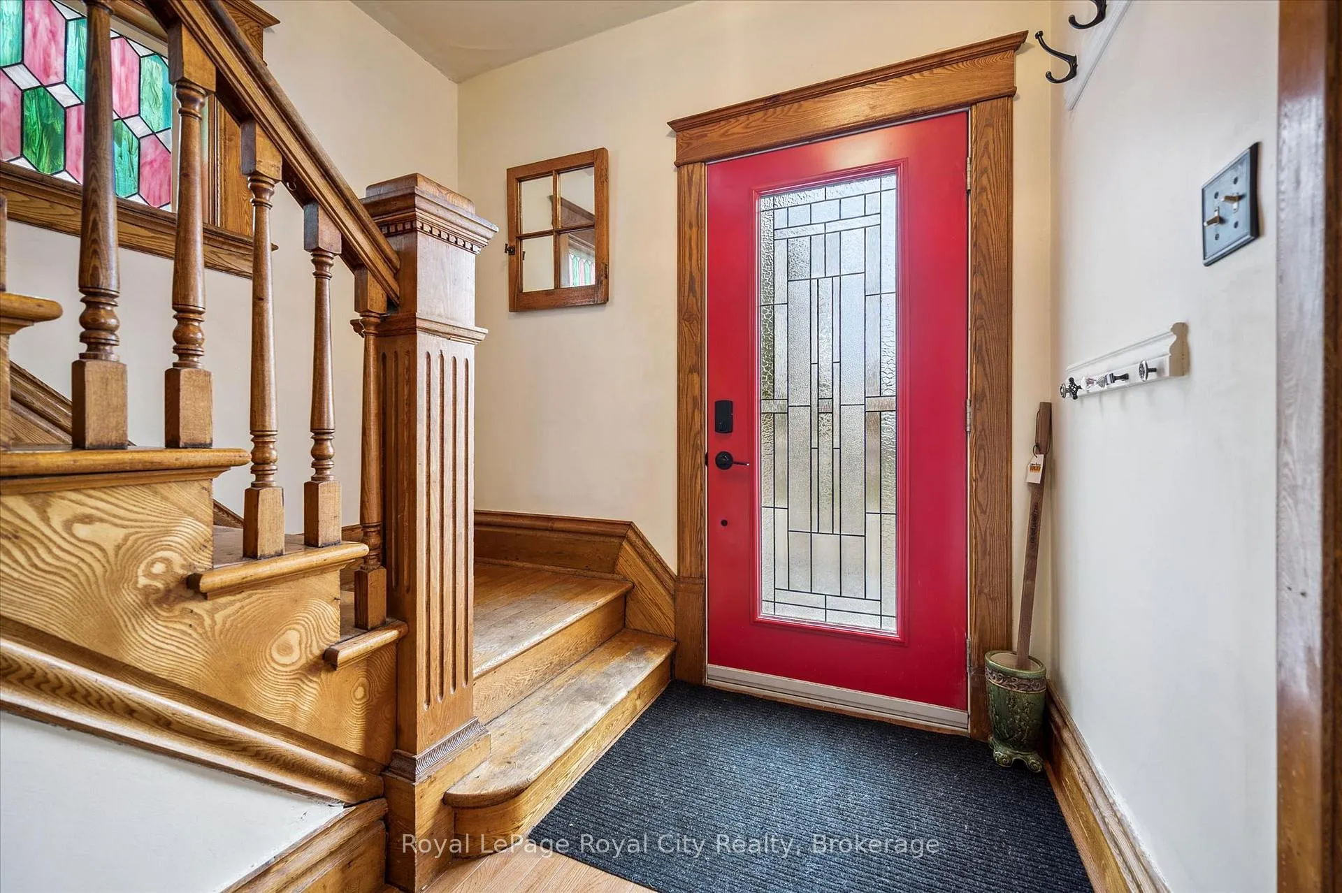 Photo 5 of 155 Lancaster Street E, Kitchener, Mount Hope Huron Park — HOMEH