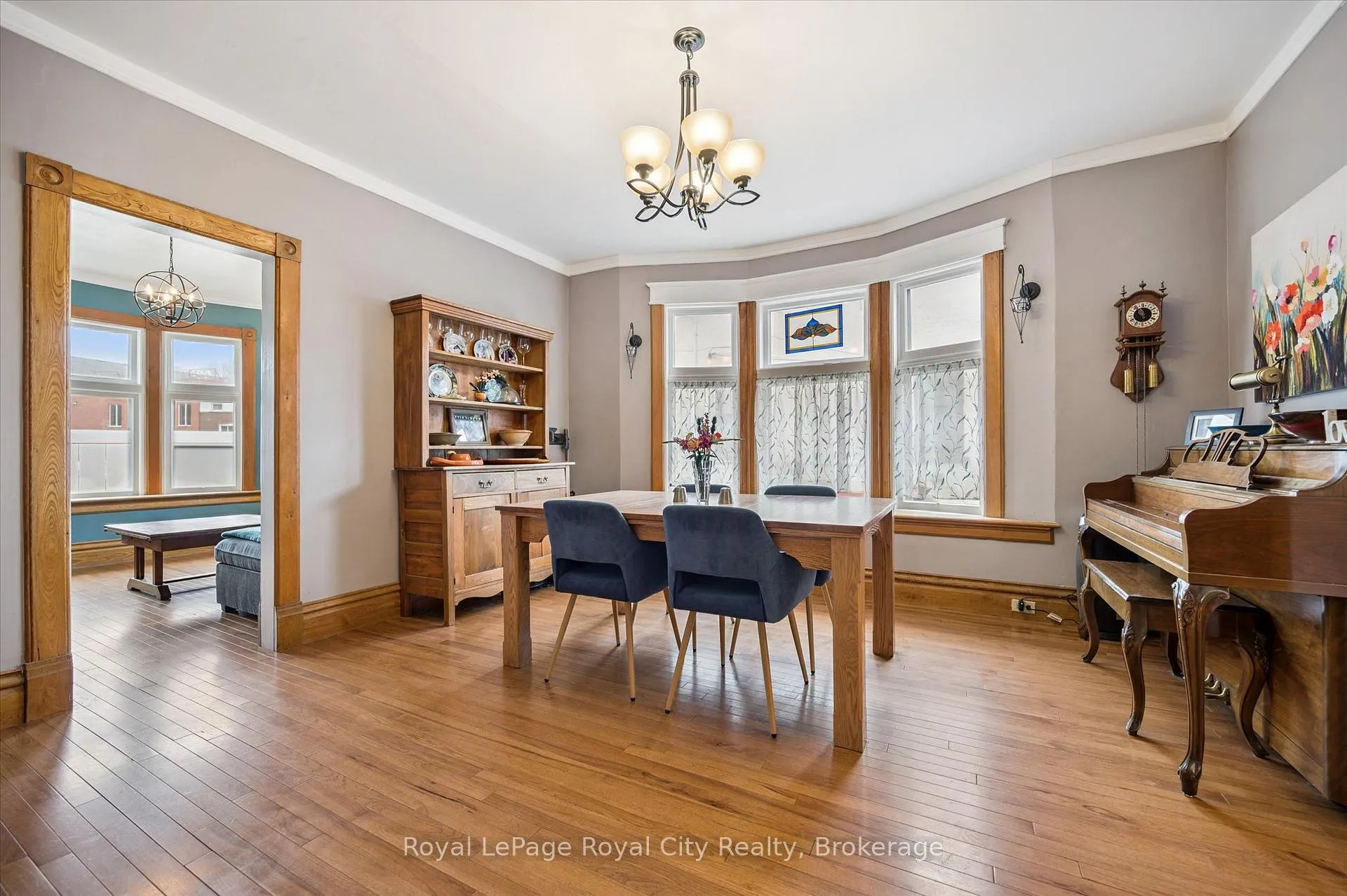 Photo 9 of 155 Lancaster Street E, Kitchener, Mount Hope Huron Park — HOMEH